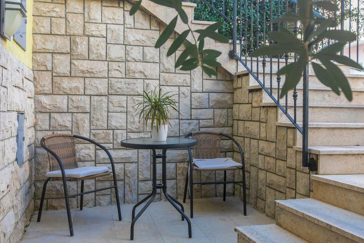 Polias Apartment Πούλα Εξωτερικό φωτογραφία